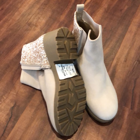 Brand new tan booties. - Picture 2 of 4